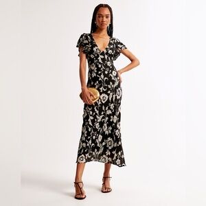 Abercrombie- Ruffle Sleeve Slip Maxi Dress (Small)